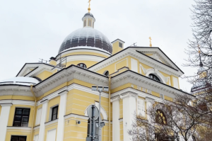 15 февраля православный мир отмечает один из двенадцати великих церковных праздников — Сретение Господне