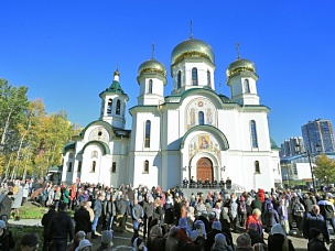 Храм в честь Возвижения Честнаго и Животворящего Креста Господня (Спас на Каменке), Санкт-Петербург