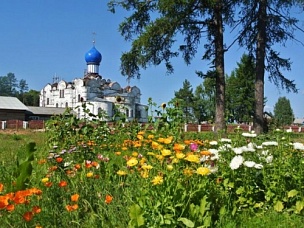 Assumption Cathedral of the Sura Ioannovskiy Convent, Arkhangelsk region, Pinezhsky district, village of Sura